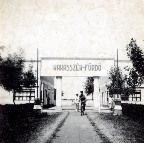 Fürdőélet anno