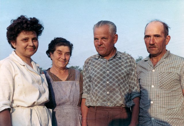 Négyen